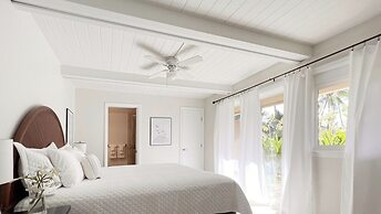 Anahola Aloha Beach House 4 Bedroom Home by RedAwning