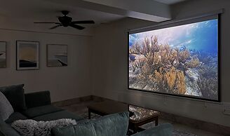 Anahola Aloha Beach House 4 Bedroom Home by RedAwning