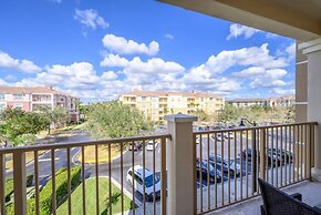 Vista Cay Electra 3 Bedroom Condo by RedAwning