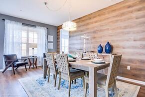 Vista Cay Electra 3 Bedroom Condo by RedAwning