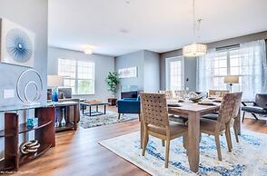 Vista Cay Electra 3 Bedroom Condo by RedAwning