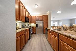 Vista Cay Lakeview Elysium 3 Bedroom Condo by RedAwning