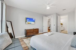 Vista Cay Magic 3 Bedroom Condo by RedAwning