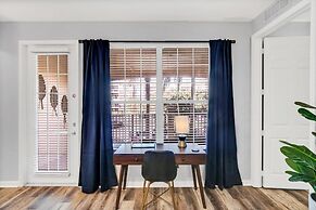 Vista Cay Magic 3 Bedroom Condo by RedAwning