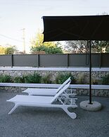 DOMUS GARDEN APARTMENTS