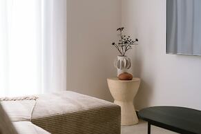 DOMUS GARDEN APARTMENTS