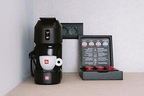 DOMUS GARDEN APARTMENTS