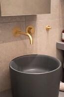 DOMUS GARDEN APARTMENTS