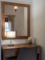 Atalanti Seaside Junior Suites