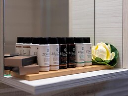 Atalanti Seaside Junior Suites