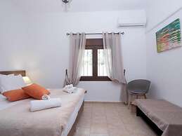 Atalanti Seaside Junior Suites