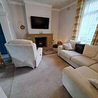 Immaculate 2-bed Cottage - Free Wifi