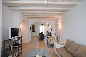 Beautiful Villa at Panormos Mykonos