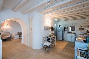 Beautiful Villa at Panormos Mykonos