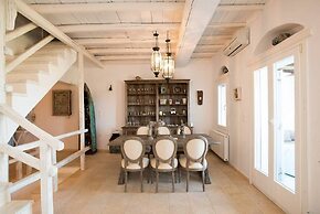 Beautiful Villa at Panormos Mykonos