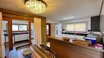 Campos do Jordão - 1km do centro do Capivari