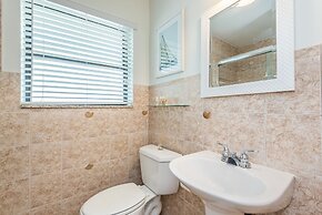 Casa Sirena By The Marina Suites with Pool