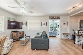 Casa Sirena By The Marina Suites with Pool