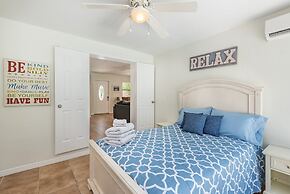 Casa Sirena By The Marina Suites with Pool