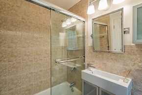 Casa Sirena By The Marina Suites with Pool