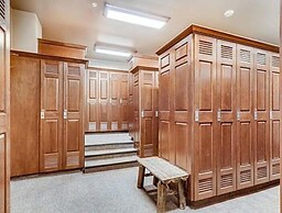 Buffalo Lodge 1 Bedroom Condo in River Run Village