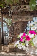 Seafront Apartment Grace