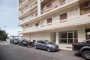 Seafront Apartment Grace