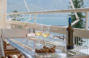 Seafront Apartment Grace