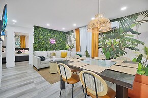 28 Guest - 4 Kitchens. Jungle Retreat in Heart Wynwood