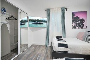 28 Guest - 4 Kitchens. Jungle Retreat in Heart Wynwood