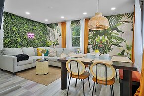 28 Guest - 4 Kitchens. Jungle Retreat in Heart Wynwood