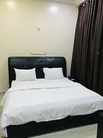 T Golden Villa Hotel