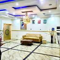 T Golden Villa Hotel