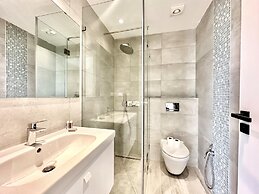 A12 Stylish and Modern 2bds in La Marsa