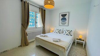 The Sea House Beach Front Villa With Pool