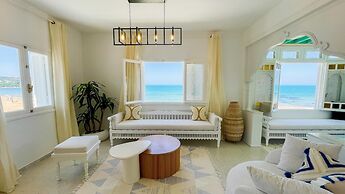 The Sea House Beach Front Villa With Pool