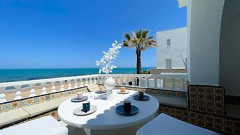 The Sea House Beach Front Villa With Pool