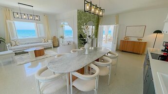 The Sea House Beach Front Villa With Pool