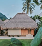 Boni Beach Hotel & Restaurant