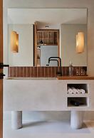 Boni Beach Hotel & Restaurant