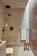 Boni Beach Hotel & Restaurant