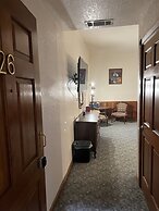 Delta Queen Lodge Bar Restaurant