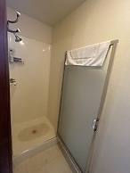 Delta Queen Lodge Bar Restaurant