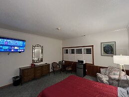 Delta Queen Lodge Bar Restaurant