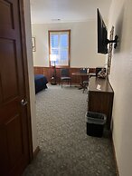 Delta Queen Lodge Bar Restaurant