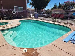 Delta Queen Lodge Bar Restaurant