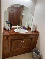 Delta Queen Lodge Bar Restaurant