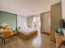 La Palma Hotel & Spa Sunset Town Phu Quoc