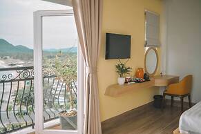 La Palma Hotel & Spa Sunset Town Phu Quoc