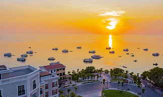 La Palma Hotel & Spa Sunset Town Phu Quoc